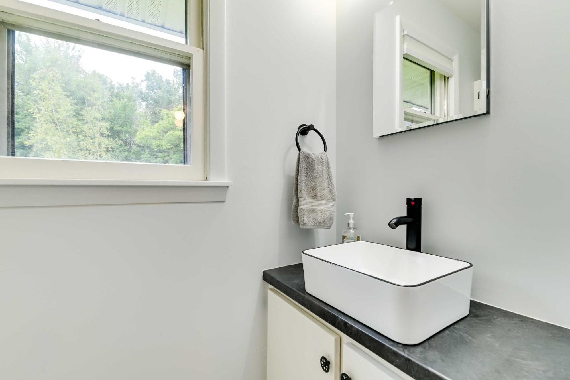 Ballston Spa Modern Studio Less Than 13 Mi To Saratoga Racetrack! מראה חיצוני תמונה